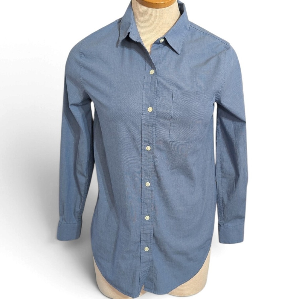 Banana Republic Boyfriend Shirt XS Bijou Blue Cotton Blend Button Down Chambray